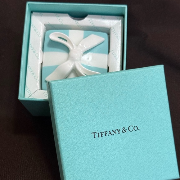 NEW TIFFANY & CO JEWELRY BOX - Picture 5 of 7